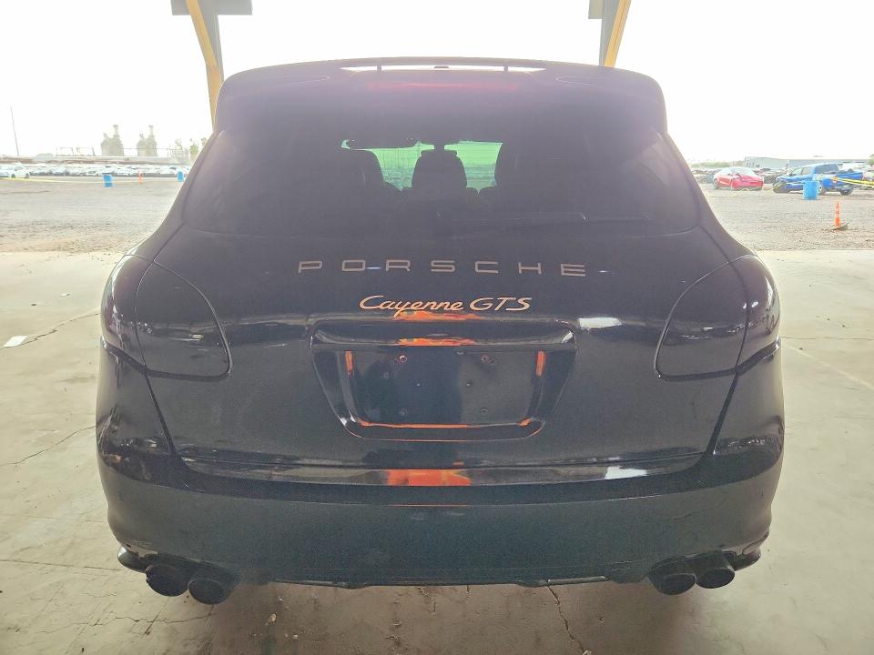 Photo 6 from auction – 2013 PORSCHE CAYENNE with VIN WP1AD2A22DLA79193