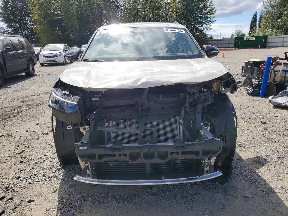 Photo 5 from auction – 2025 VOLKSWAGEN TIGUAN with VIN 3VVGR7RM2SM012378