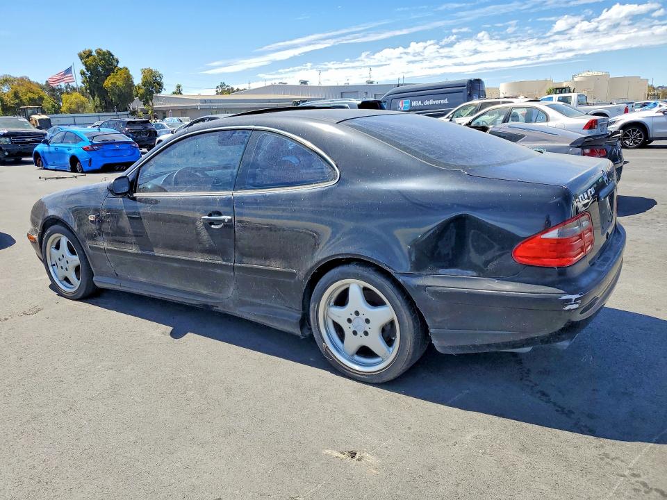 Photo 2 from auction – 1999 MERCEDES-BENZ CLK with VIN WDBLJ70G8XF089371