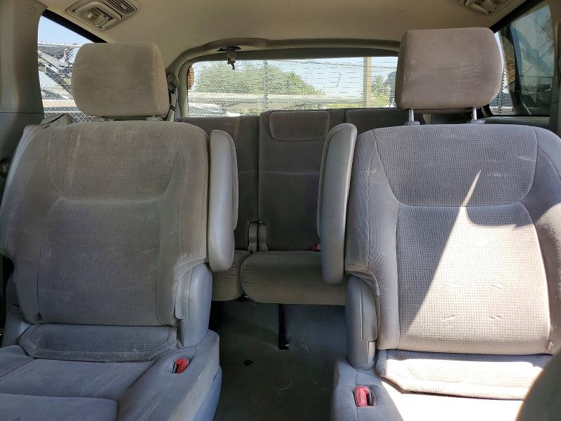 Photo 10 from auction – 2004 TOYOTA SIENNA with VIN 5TDZA23C84S124817