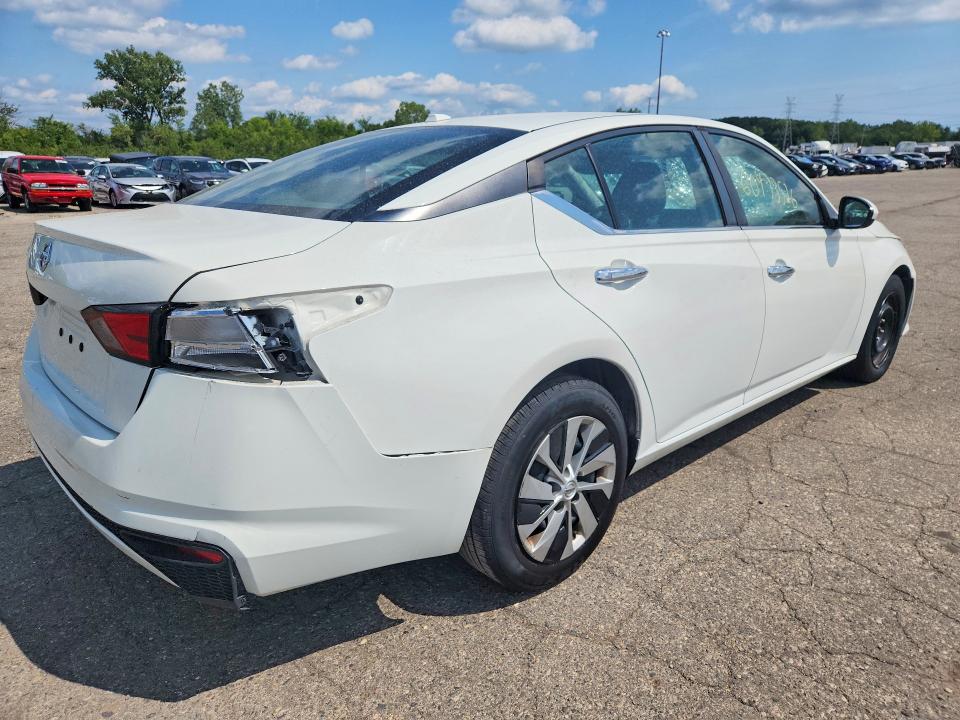 Photo 3 from auction – 2020 NISSAN ALTIMA with VIN 1N4BL4BV0LC193842