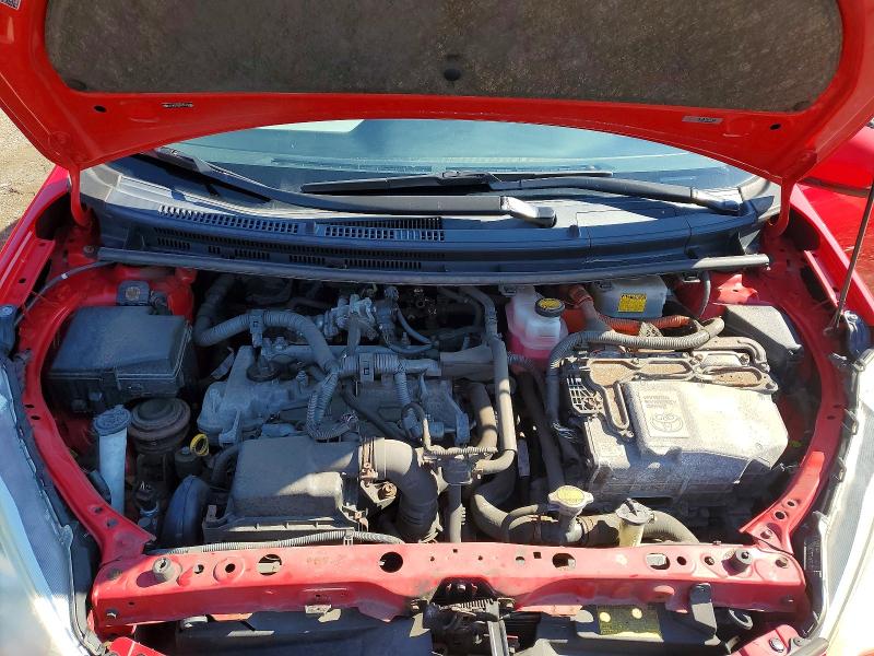 Фото 11 с аукциона – 2012 TOYOTA PRIUS C с VIN JTDKDTB32C1515036