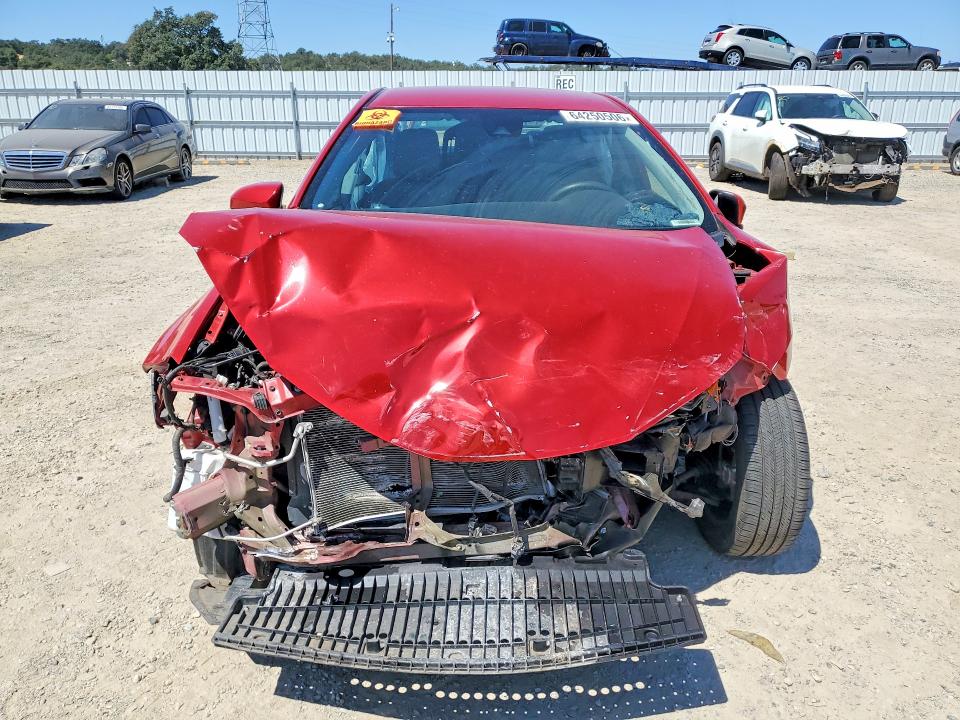 Photo 5 from auction – 2017 TOYOTA COROLLA with VIN 5YFBURHE7HP697914