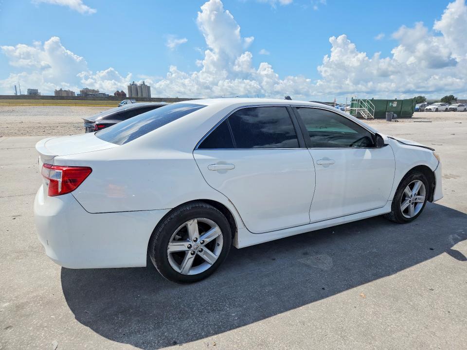 Photo 3 from auction – 2014 TOYOTA CAMRY with VIN 4T1BF1FK0EU306696