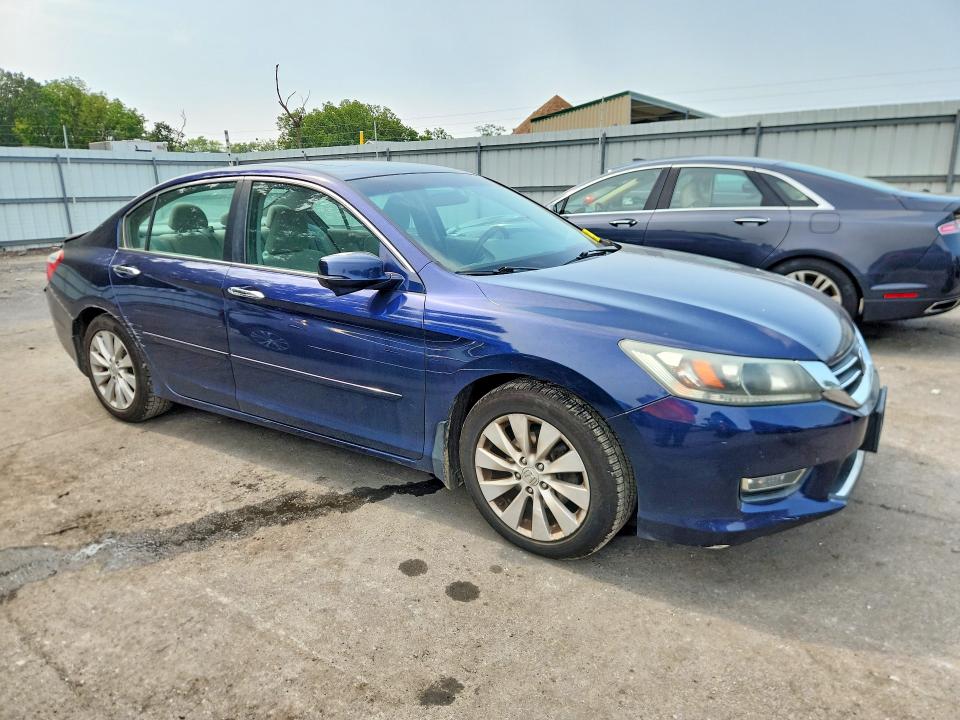 Photo 4 from auction – 2013 HONDA ACCORD with VIN 1HGCR2F73DA129418