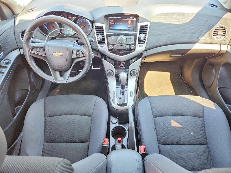 Photo 8 from auction – 2015 CHEVROLET CRUZE with VIN 1G1PC5SB4F7250044