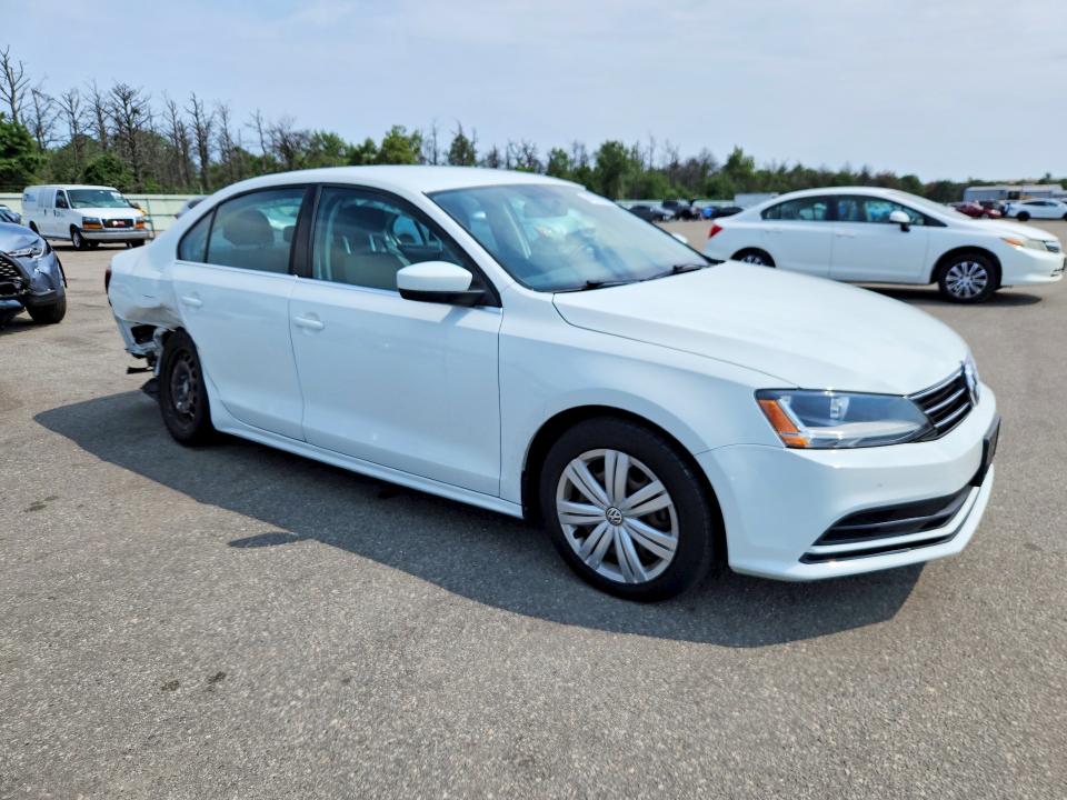 Photo 4 from auction – 2017 VOLKSWAGEN JETTA with VIN 3VW2B7AJ9HM337095