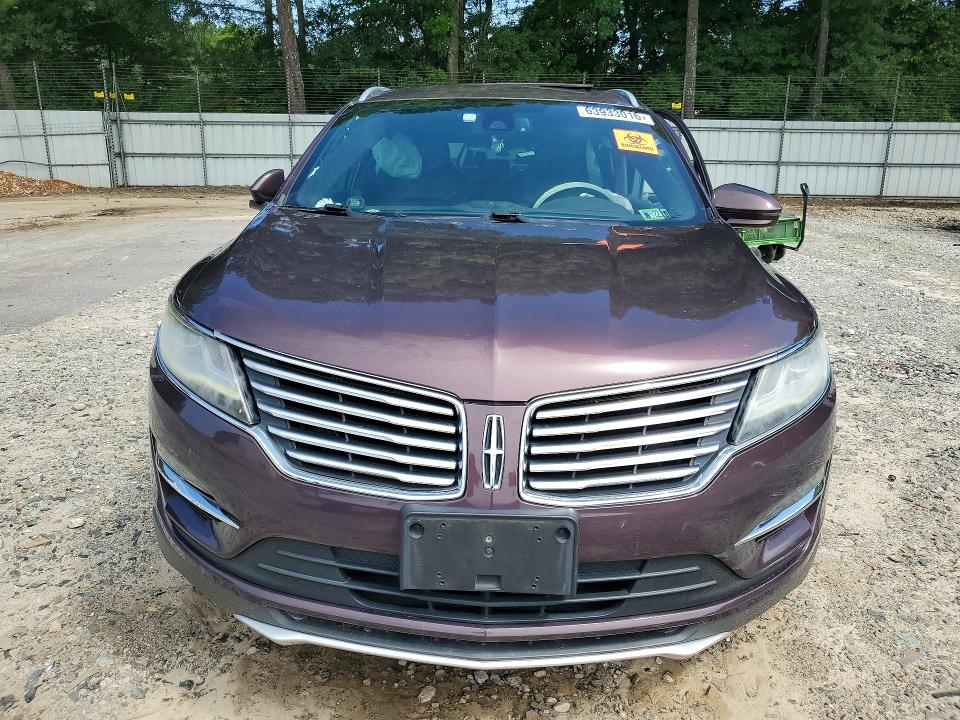Photo 5 from auction – 2017 LINCOLN MKC with VIN 5LMCJ4D98HUL40939