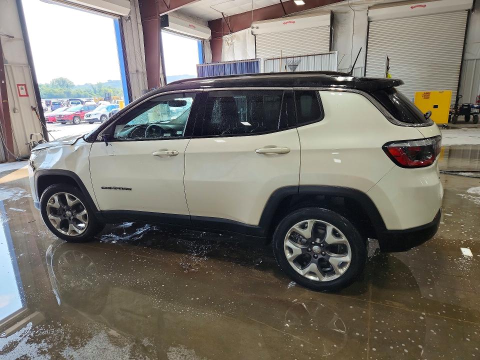 Photo 2 from auction – 2018 JEEP COMPASS with VIN 3C4NJDCB9JT280822