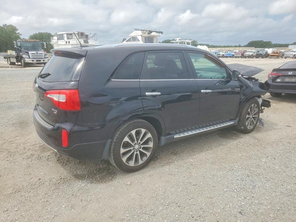 Photo 3 from auction – 2014 KIA SORENTO with VIN 5XYKW4A79EG463007