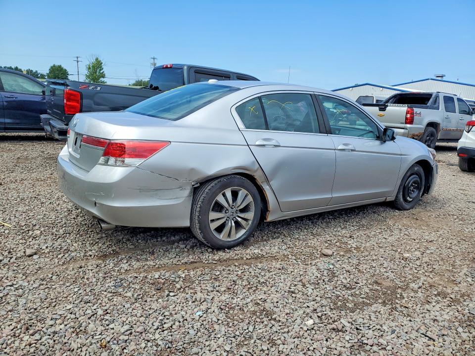Photo 3 from auction – 2011 HONDA ACCORD with VIN 1HGCP2F8XBA081377