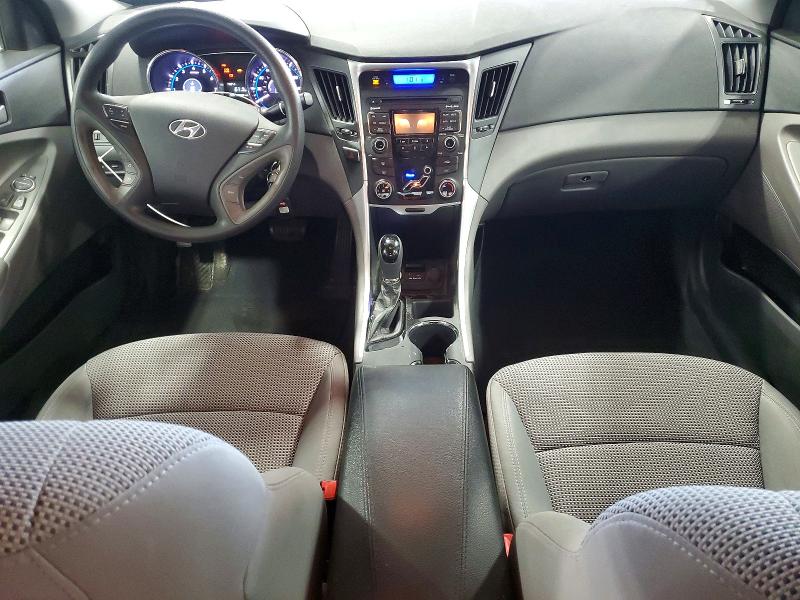 Photo 8 from auction – 2011 HYUNDAI SONATA with VIN 5NPEB4AC3BH173825