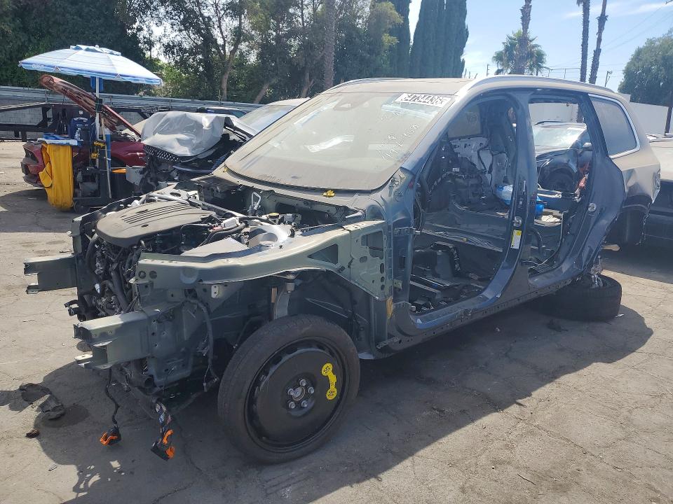 VOLVO XC90 2026 with VIN YV4M12PE1T1494960 - Photo from auction