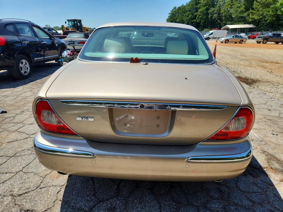 Photo 6 from auction – 2004 JAGUAR XJ8 with VIN SAJWA71C94SG29974