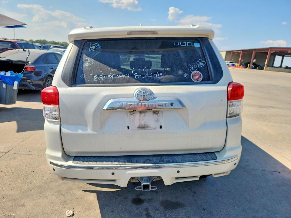Photo 6 from auction – 2013 TOYOTA 4RUNNER with VIN JTEZU5JR5D5053304