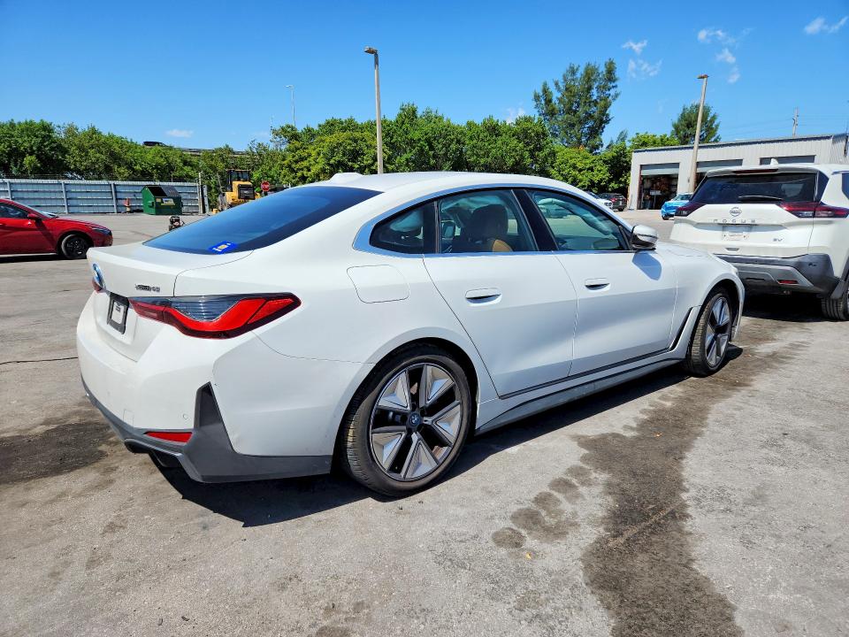 صورة رقم 3 من المزاد - 2024 BMW I4 مع VIN WBY83FB02RFS44025