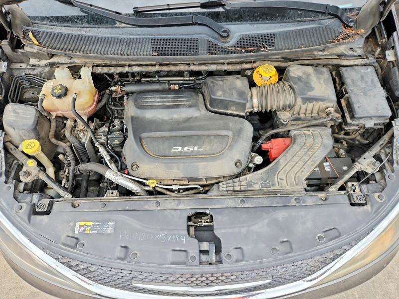 Photo 12 from auction – 2017 CHRYSLER PACIFICA with VIN 2C4RC1BG4HR503739