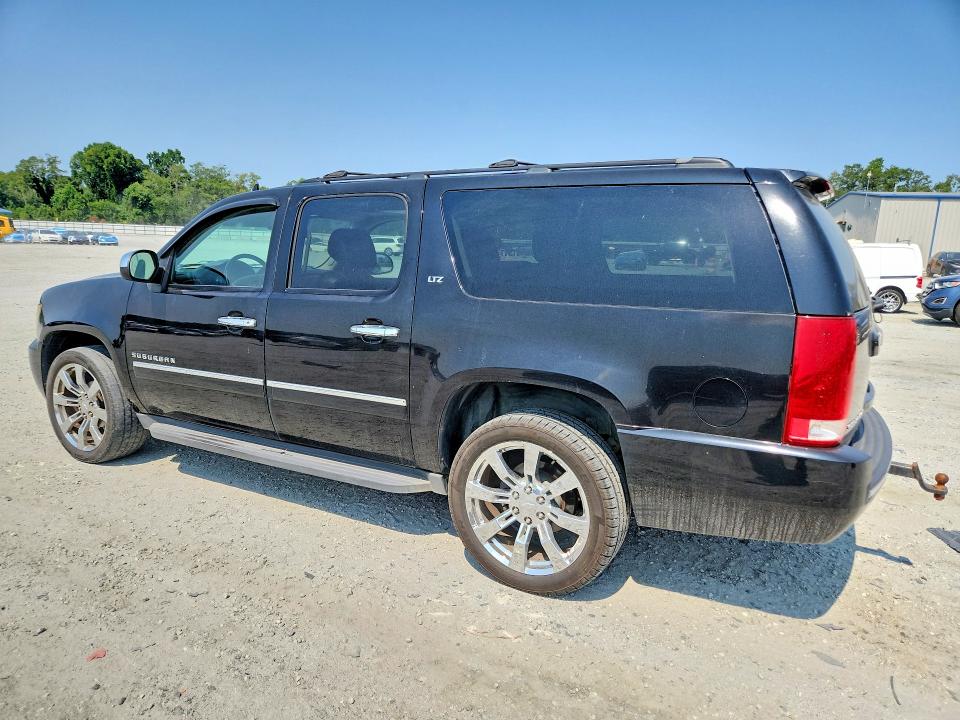 Photo 2 from auction – 2012 CHEVROLET SUBURBAN with VIN 1GNSKKE78CR248637