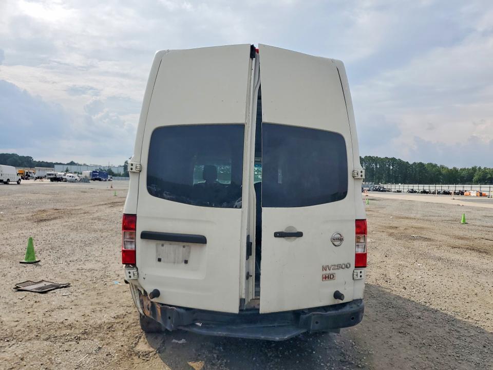 Photo 6 from auction – 2014 NISSAN NV with VIN 1N6BF0LY1EN104366