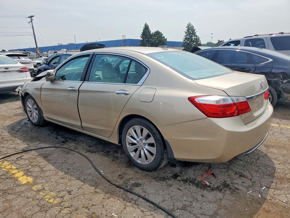 Photo 2 from auction – 2013 HONDA ACCORD with VIN 1HGCR2F82DA162869