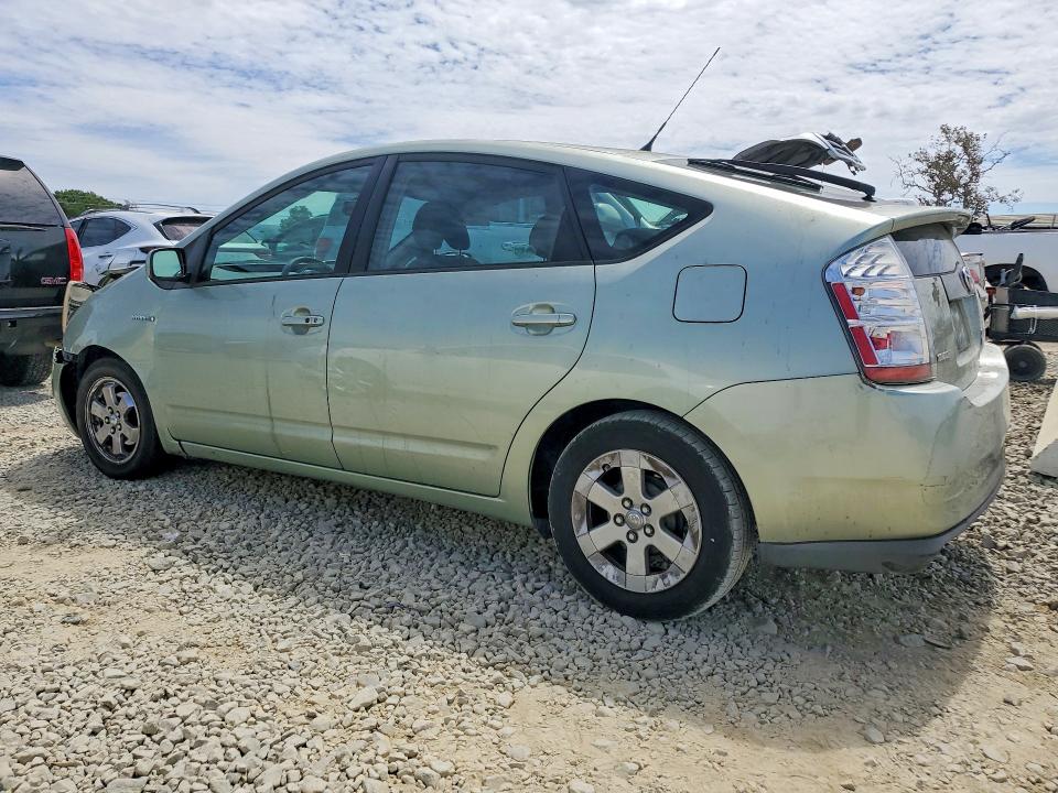Photo 2 from auction – 2006 TOYOTA PRIUS with VIN JTDKB20U767521332