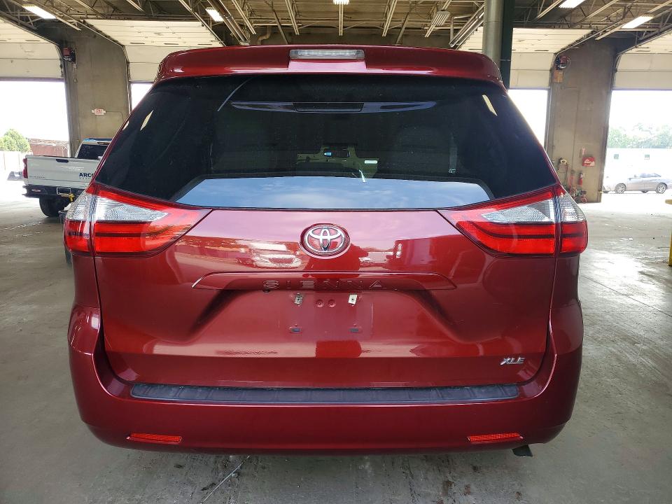 Photo 6 from auction – 2015 TOYOTA SIENNA with VIN 5TDYK3DC5FS654954