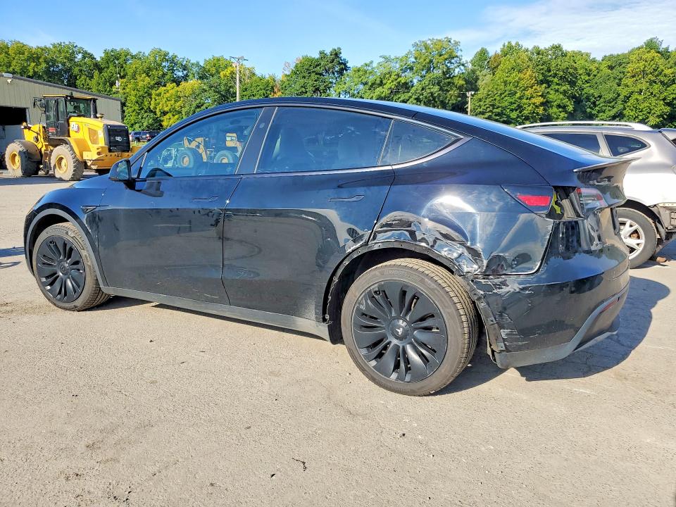 Photo 2 from auction – 2023 TESLA MODEL Y with VIN 7SAYGDEE7PF858283
