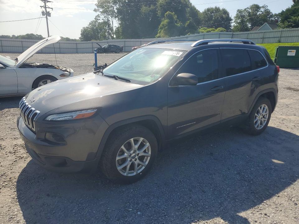 JEEP CHEROKEE 2017 with VIN 1C4PJMCS1HW606254 - Photo from auction