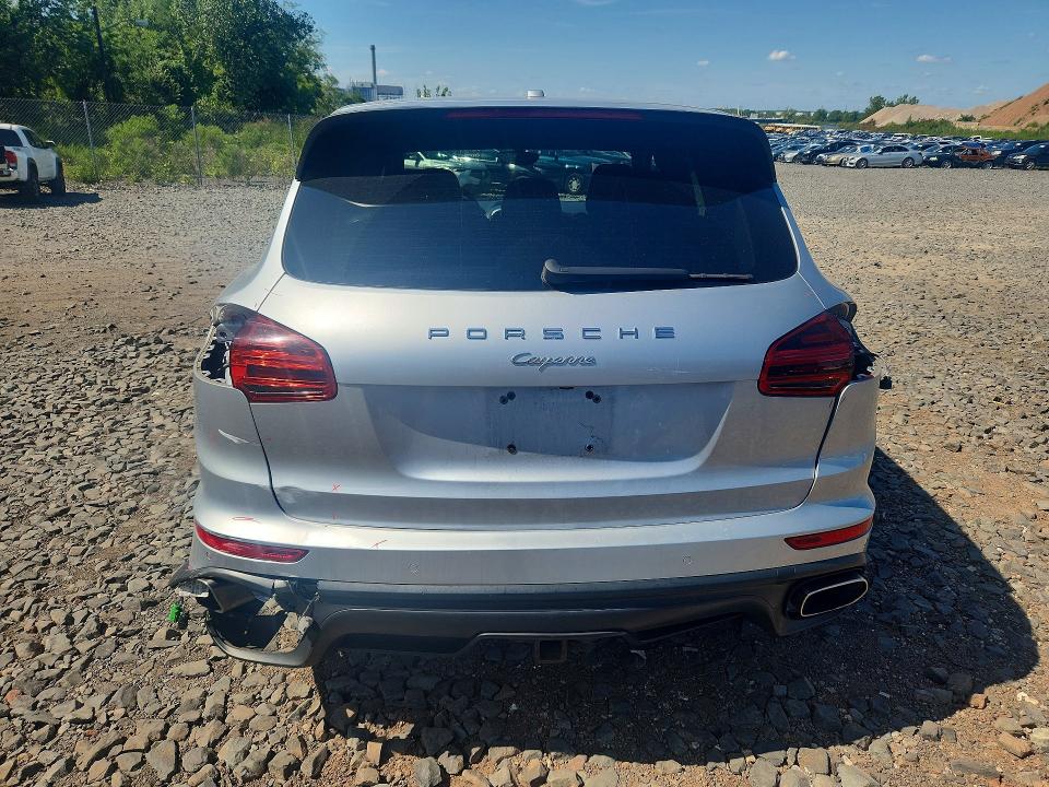 Photo 6 from auction – 2016 PORSCHE CAYENNE with VIN WP1AA2A24GLA03956