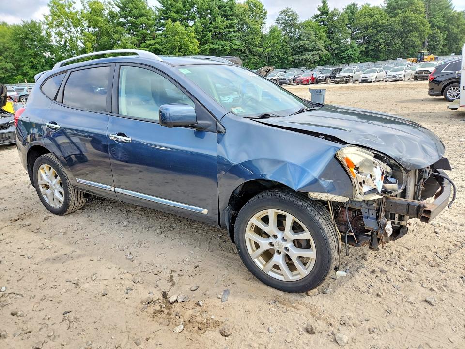 Photo 4 from auction – 2013 NISSAN ROGUE with VIN JN8AS5MV1DW137666