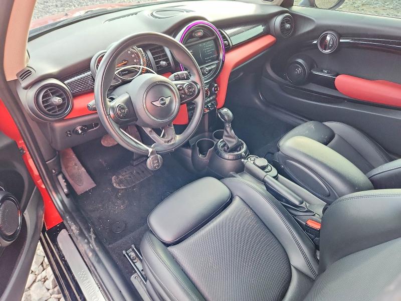 Photo 8 from auction – 2017 MINI COOPER with VIN WMWXP7C31H2A46381