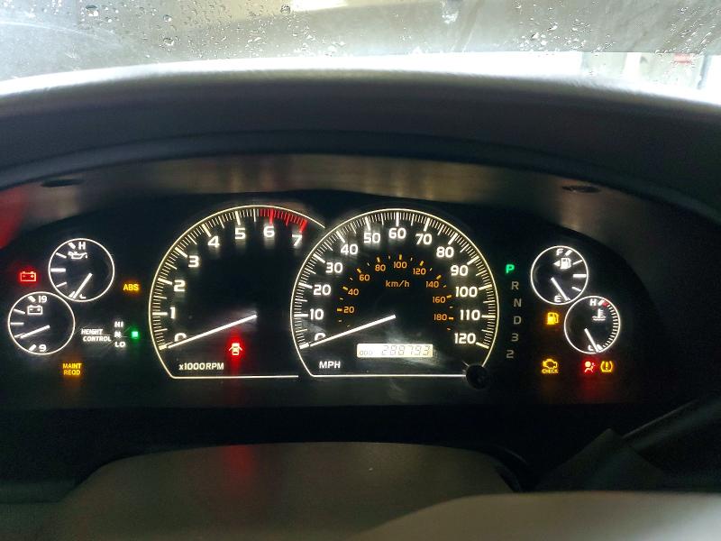 Photo 9 from auction – 2005 TOYOTA SEQUOIA with VIN 5TDZT38A05S242384