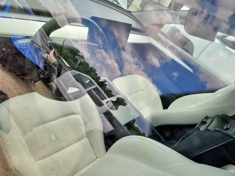 Photo 8 from auction – 2022 TESLA MODEL 3 with VIN 5YJ3E1EB0NF231598