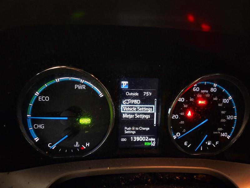 Photo 9 from auction – 2018 TOYOTA RAV4 HV with VIN JTMDJREV6JD249274