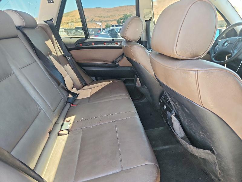 Photo 11 from auction – 2005 BMW X5 with VIN 5UXFA13535LY03720