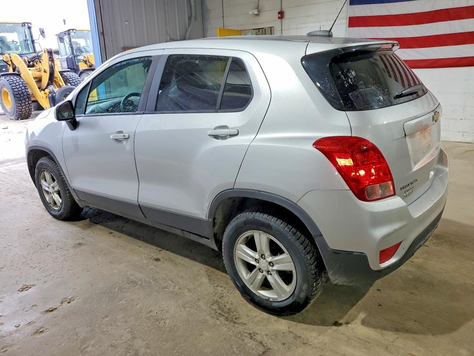 Photo 2 from auction – 2020 CHEVROLET TRAX with VIN 3GNCJNSB8LL215386