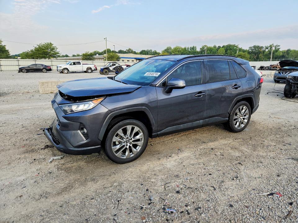 TOYOTA RAV4 2021 with VIN 2T3C1RFV1MC103173 - Photo from auction