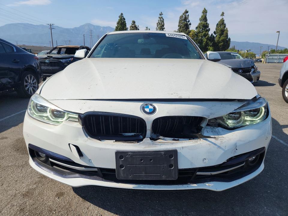 Photo 5 from auction – 2017 BMW 340 with VIN WBA8B3C34HK777590