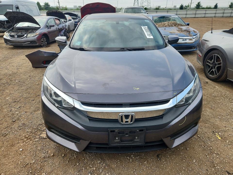 Photo 5 from auction – 2018 HONDA CIVIC with VIN 19XFC2F54JE019692