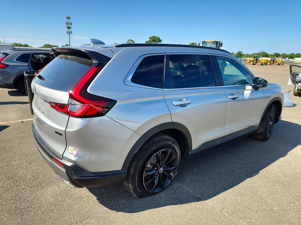 Photo 3 from auction – 2025 HONDA CR-V with VIN 5J6RS6H55SL008210