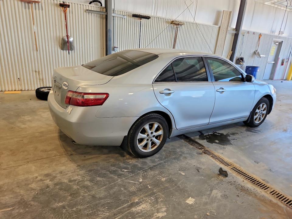 Photo 3 from auction – 2007 TOYOTA CAMRY with VIN 4T1BE46K27U156422