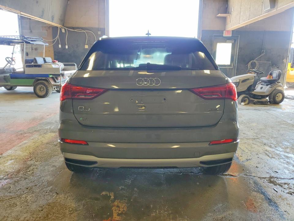 Photo 6 from auction – 2019 AUDI Q3 with VIN WA1AECF30K1076463