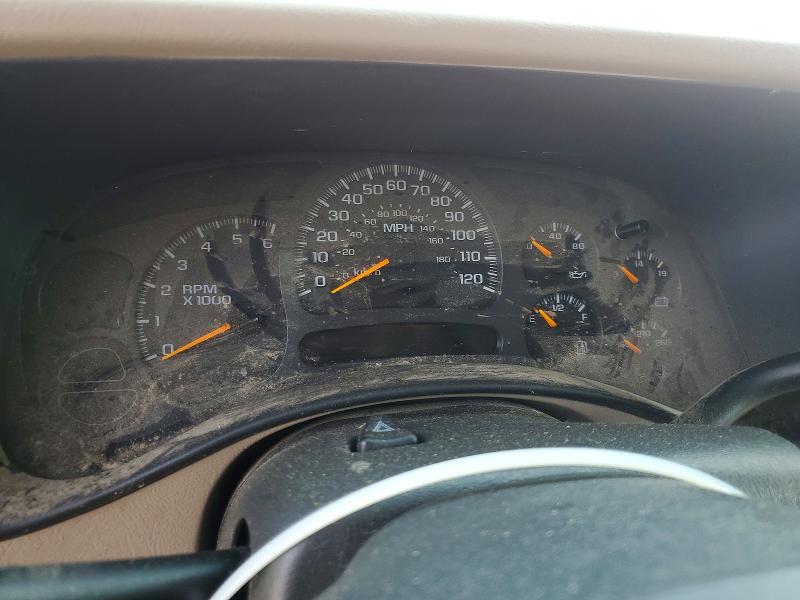 Photo 9 from auction – 2004 CHEVROLET SILVERADO with VIN 2GCEC19T141269621