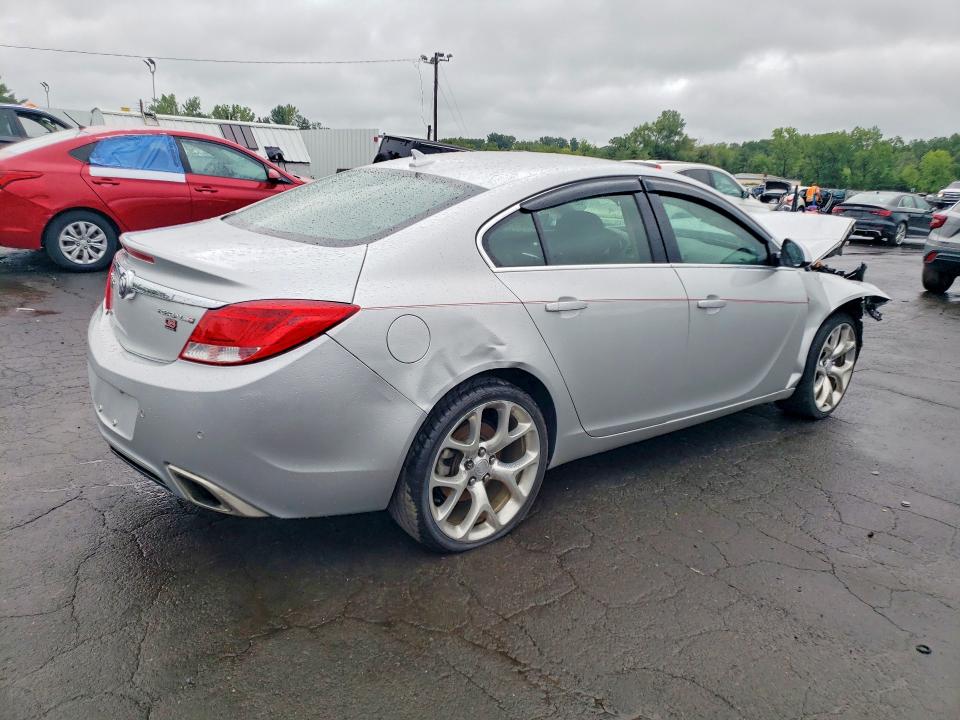 Photo 3 from auction – 2011 BUICK REGAL with VIN W04GX5GVXB1101904