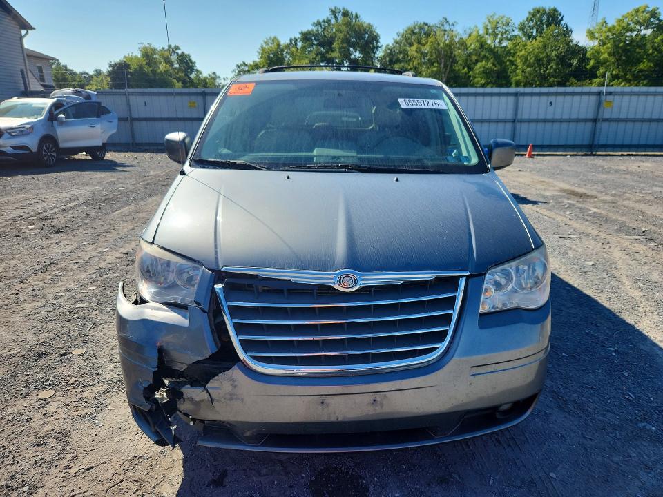 Снимка 5 от търг – 2009 CHRYSLER TOWN & COUNTRY с VIN 2A8HR54149R639759