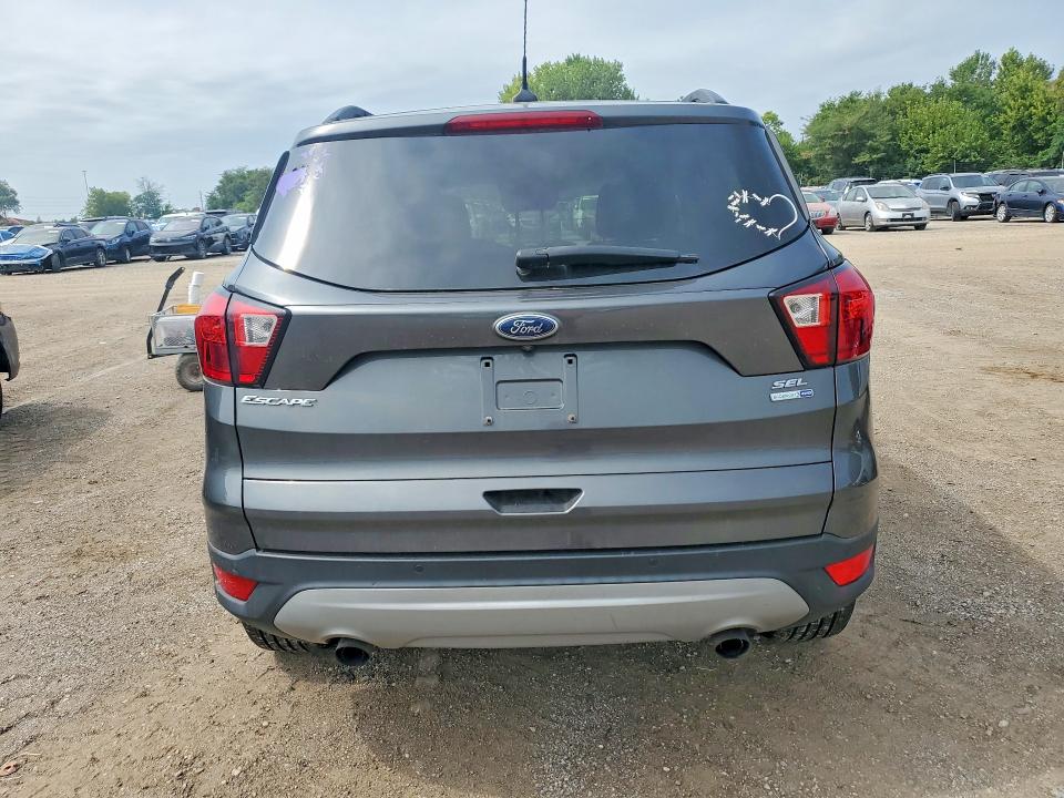 Photo 6 from auction – 2019 FORD ESCAPE with VIN 1FMCU9HD8KUB27177