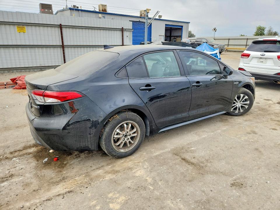 Photo 3 from auction – 2021 TOYOTA COROLLA with VIN JTDEAMDE9MJ026807