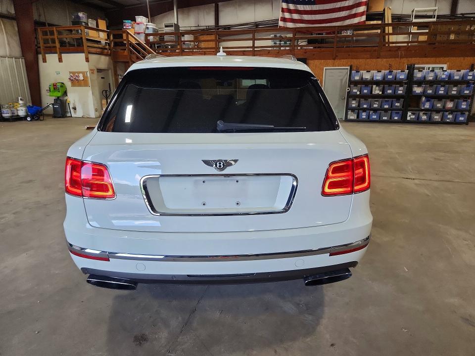 Foto 6 de la subasta – 2017 BENTLEY BENTAYGA con VIN SJAAC2ZV7HC014401