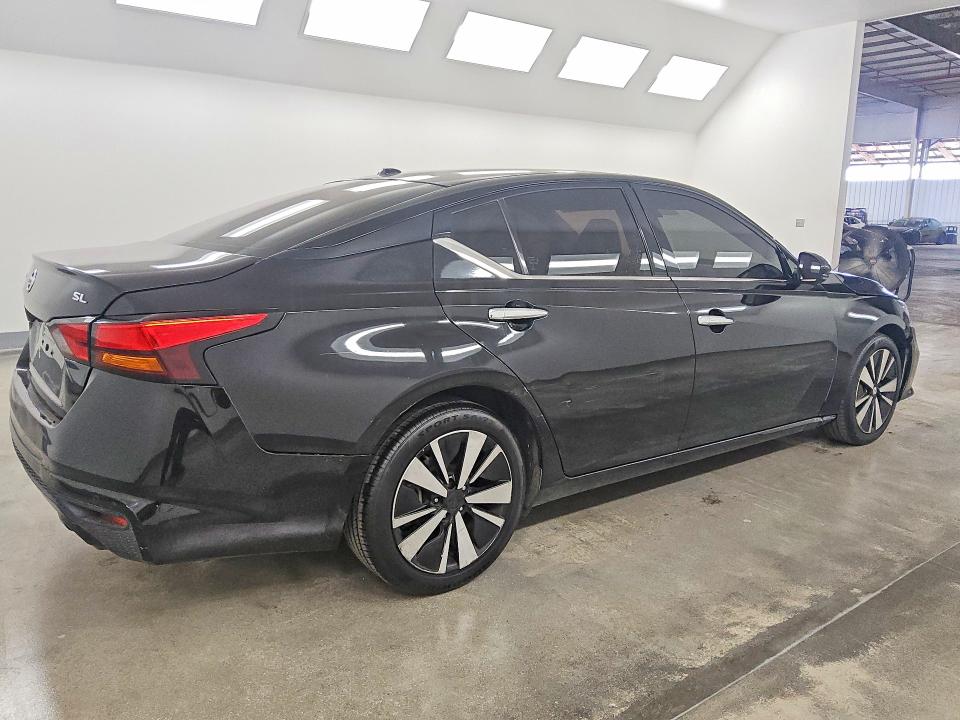 Photo 3 from auction – 2020 NISSAN ALTIMA with VIN 1N4BL4EV1LC210725
