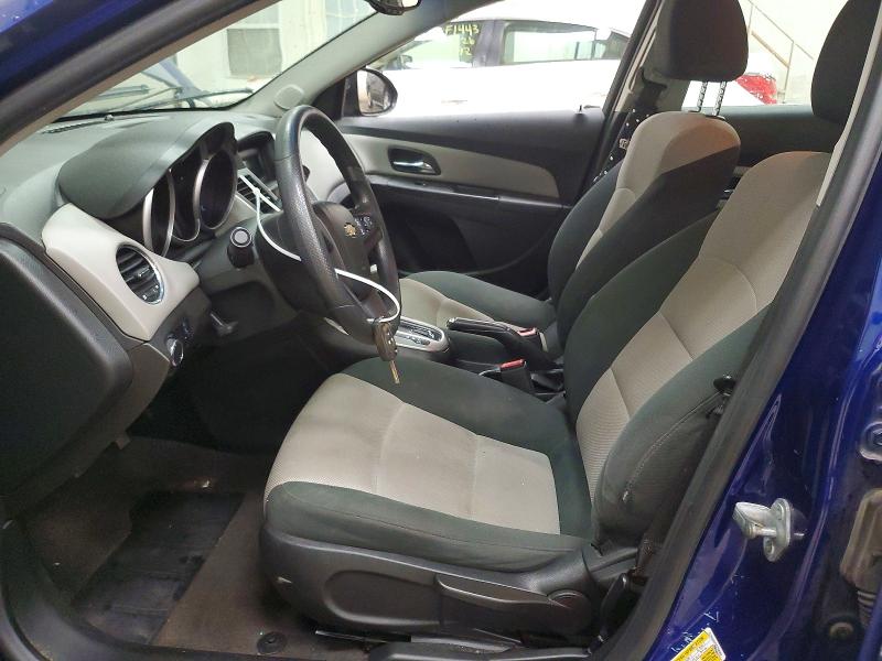 Photo 7 from auction – 2012 CHEVROLET CRUZE with VIN 1G1PC5SH7C7198988